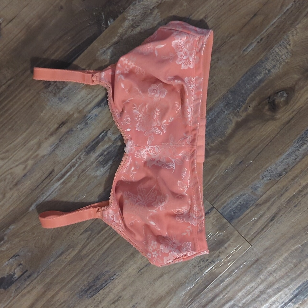 Bravado Peach Lace Nursing Bra Sz 38 D/DD